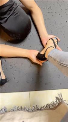 安安sama高跟凉鞋踩踏/近距离吮吸脚趾 JS241216-28