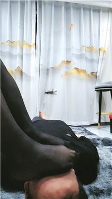 芏筄黑丝臭脚捂脸窒息 JS250113-22