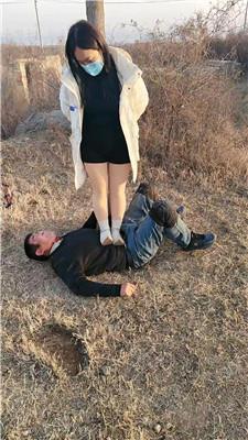 沐颜户外-遛狗驯化爬行/踩踏双视角版 bf49364