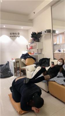 小渔双S-长靴丝袜美腿轮流虐打双视角版 bf49365