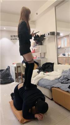 小渔双S-长靴丝袜美腿轮流虐打双视角版 bf49365