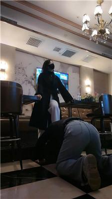 辣姐KTV-母畜-雪地靴白袜处刑 bf49355