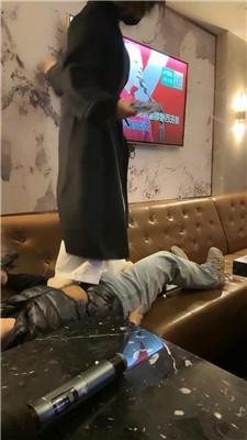 辣姐KTV-母畜-雪地靴白袜处刑 bf49355