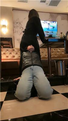 辣姐KTV-母畜-雪地靴白袜处刑 bf49355