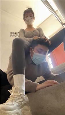 茉狸楼道间-超脏小白鞋白袜辱 bf49357