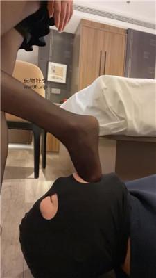 婉纱舔脏高跟黑丝/sp/踢裆/臭脚丫捂脸/坐脸 bf48330