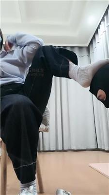 拽拽健身后超臭原味鞋袜气味辱 JS250123-42