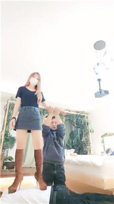 淡颜兄弟奴-高跟长靴踩踏/狠抽耳光 JS250124-4