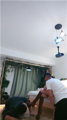 淡颜兄弟奴-高跟长靴踩踏/狠抽耳光 JS250124-4