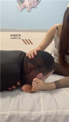 And裸足踩踏恋足舔/骑马 JS250122-24