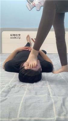 And裸足踩踏恋足舔/骑马 JS250122-24