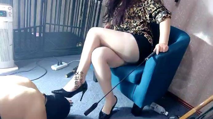 清莹丝巾裹头-高跟碾压踩虐 JS250119-39