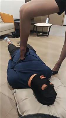 诺诺子长靴跳踩/骑马狗爬/脚插嘴/虐乳 bf49552