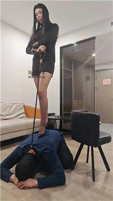 诺诺子长靴跳踩/骑马狗爬/脚插嘴/虐乳 bf49552