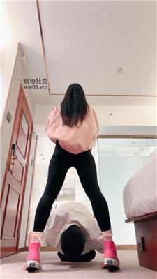 妮蔻原味控必入-超臭高帮鞋白袜气味辱 bf49564