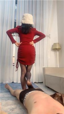 素人事务所素人S-长靴黑丝全体重跳踩 bf49554