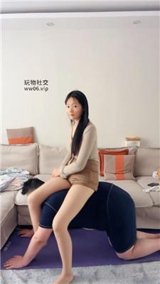 埋汰骑马肉丝美腿踩虐 JS250118-50