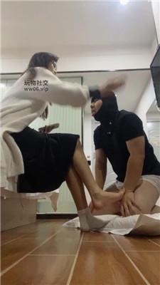 沐沐大大磕头求主人用麦昆白袜虐/烟烫 JS250118-19