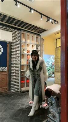 【爱秀套图】【傲雪】茶室女老板骑马驯化奴隶【下】bf49814