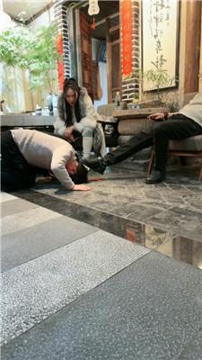 傲雪茶室女老板骑马驯化奴隶下 bf49814