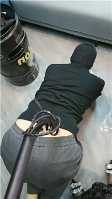 魅主狗舌清理主人的脏鞋 JS250205-15