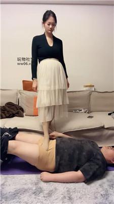 埋汰骑马狗爬-肉丝脚踩虐下 JS250205-17