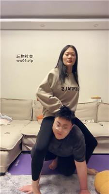 埋汰骑狗背玉足狂舔踩踏下 JS250205-39