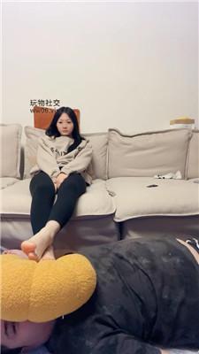 埋汰骑狗背玉足狂舔踩踏下 JS250205-39