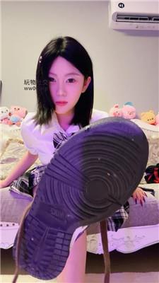 南京小小学妹的白袜羞辱    250201-4