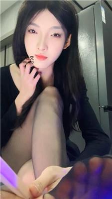 千千黑丝炸鲸    250202-19