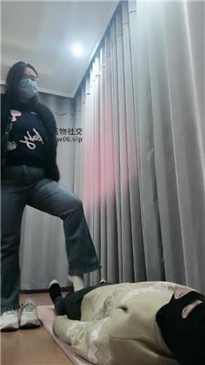 拽拽运动鞋白袜碾压踩贱奴 JS250203-23