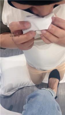 沐沐大大小白鞋辱-高跟踩-圣水喂食 JS250203-26