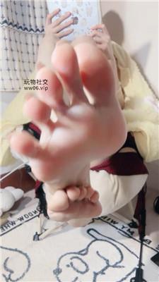 【爱秀套图】【少女救赎】ATM贡250126-21