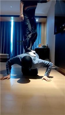 奇了怪了运动鞋白袜踩踏/骑马骑脖 JS250127-12