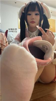 六六耐克运动鞋臭脚炸    250127-18