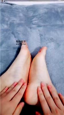 v5郡主裸足    250127-24