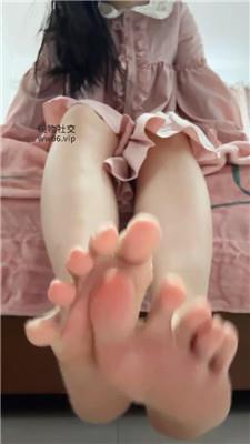 小树裸足羞辱    250127-14