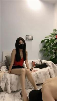 【爱秀套图】【甜一】狗链遛狗-铆钉高跟玉足踩/虐乳bf50280