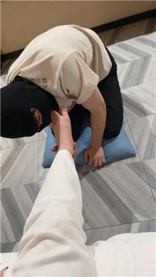 【爱秀套图】【小凤梨】磕头求舔主人的脏臭脚JS250214-20