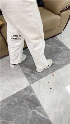 深情姐妹们玩狗的一天 bf50249