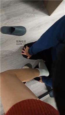 玉主子白袜酸臭脚狂舔 JS250214-12