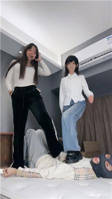 【爱秀套图】【猴歌】双S-脏鞋全体重踩踏bf50272