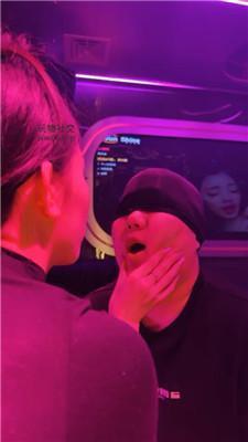 金金甘愿做KTV陪酒小妹的狗 bf50116