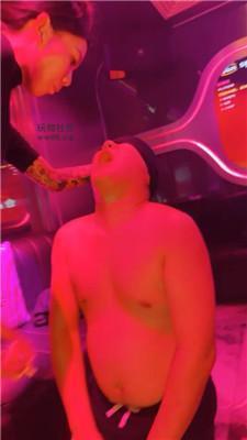 金金甘愿做KTV陪酒小妹的狗 bf50116