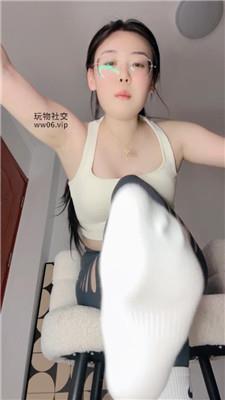 夏主背着女友户外漏出 250207-22