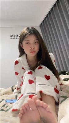 小77贱狗滚进来    250205-24