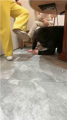 乔伊双S-餐桌下脏鞋蹂躏踩虐 JS250207-12