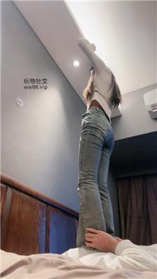 猴歌牛仔裤坐脸窒息/白袜脚踩虐 bf50018