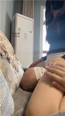 深情超臭白袜气味辱-坐脸窒息 bf50039