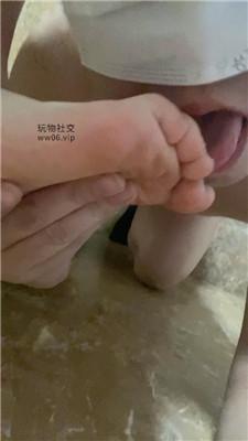 深情超臭白袜气味辱-坐脸窒息 bf50039